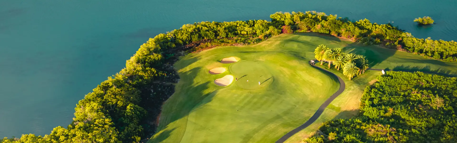Bilyana Golf - The Bay Club at Anahita
